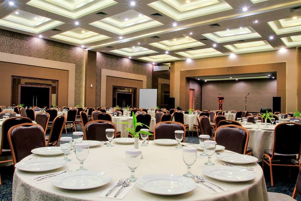 Horison Hotel Pematang Siantar Ngoại thất bức ảnh